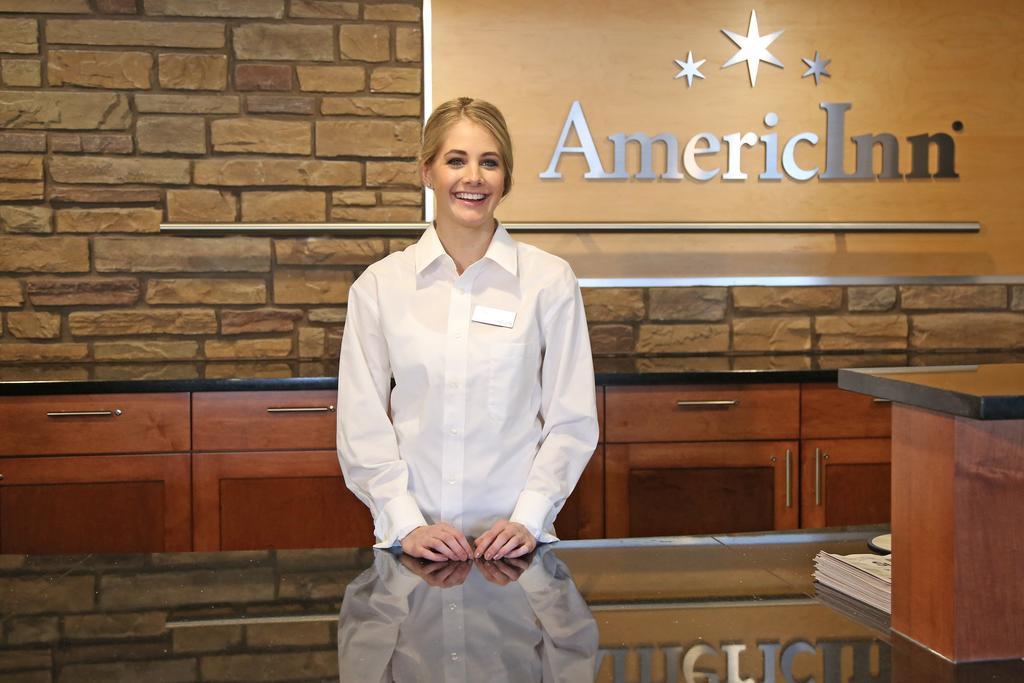 AmericInn by Wyndham Douglas/Saugatuck Exterior foto